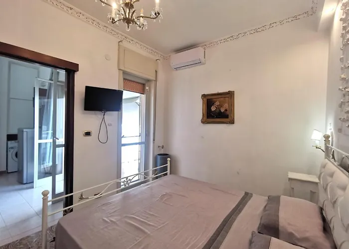 Апартаменти Grey